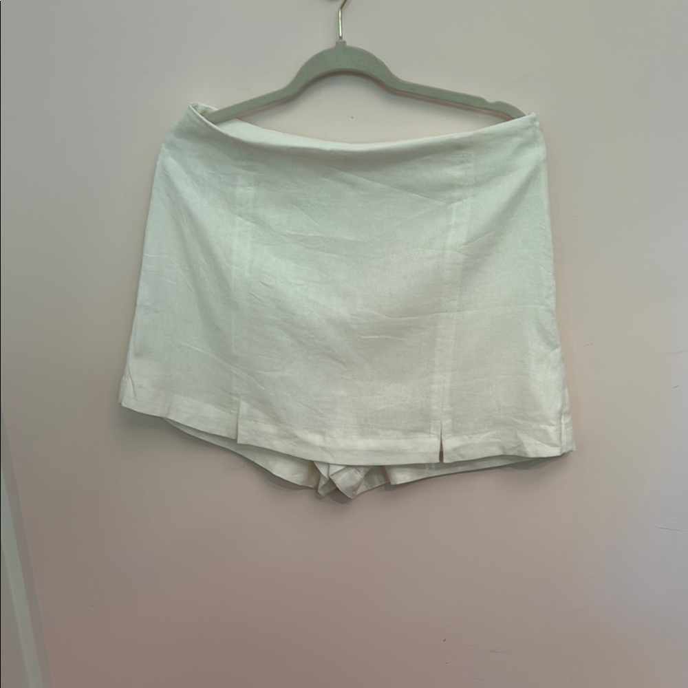 Women's White Shorts